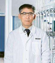 Dr. JeongHan Kim is head of the Electronics Competence Center in Pangyo, South Korea (photo)