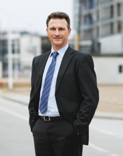 Bernhard Kollmuss heads Project Procurement at WACKER. (photo)