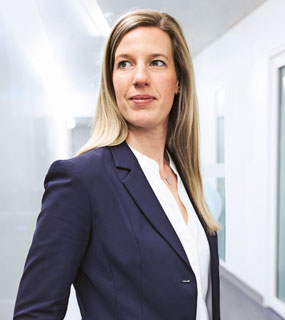 Dr. Birgit Auzias is responsible for silicone wound-care products at WACKER (photo)