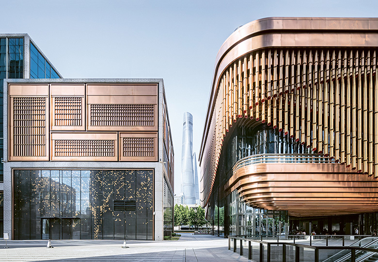 Skyscrapers in Shanghai: steel structures are very widespread, especially in Asia (photo)