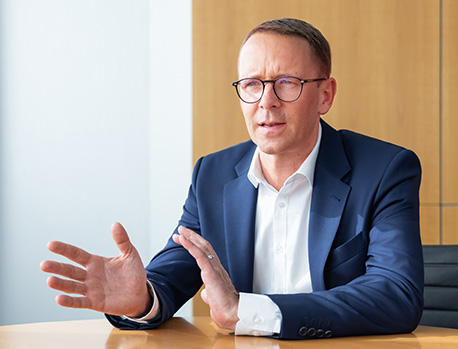 CEO Christian Hartel (Photo)