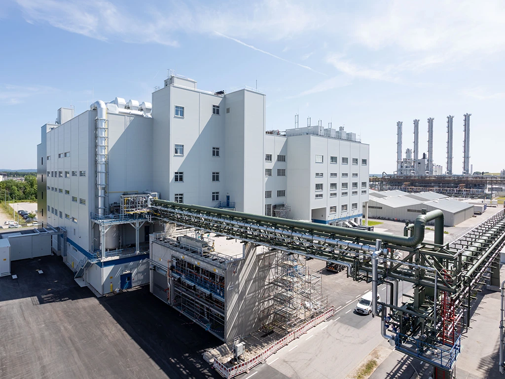 WACKER Etching Line Next (Photo)